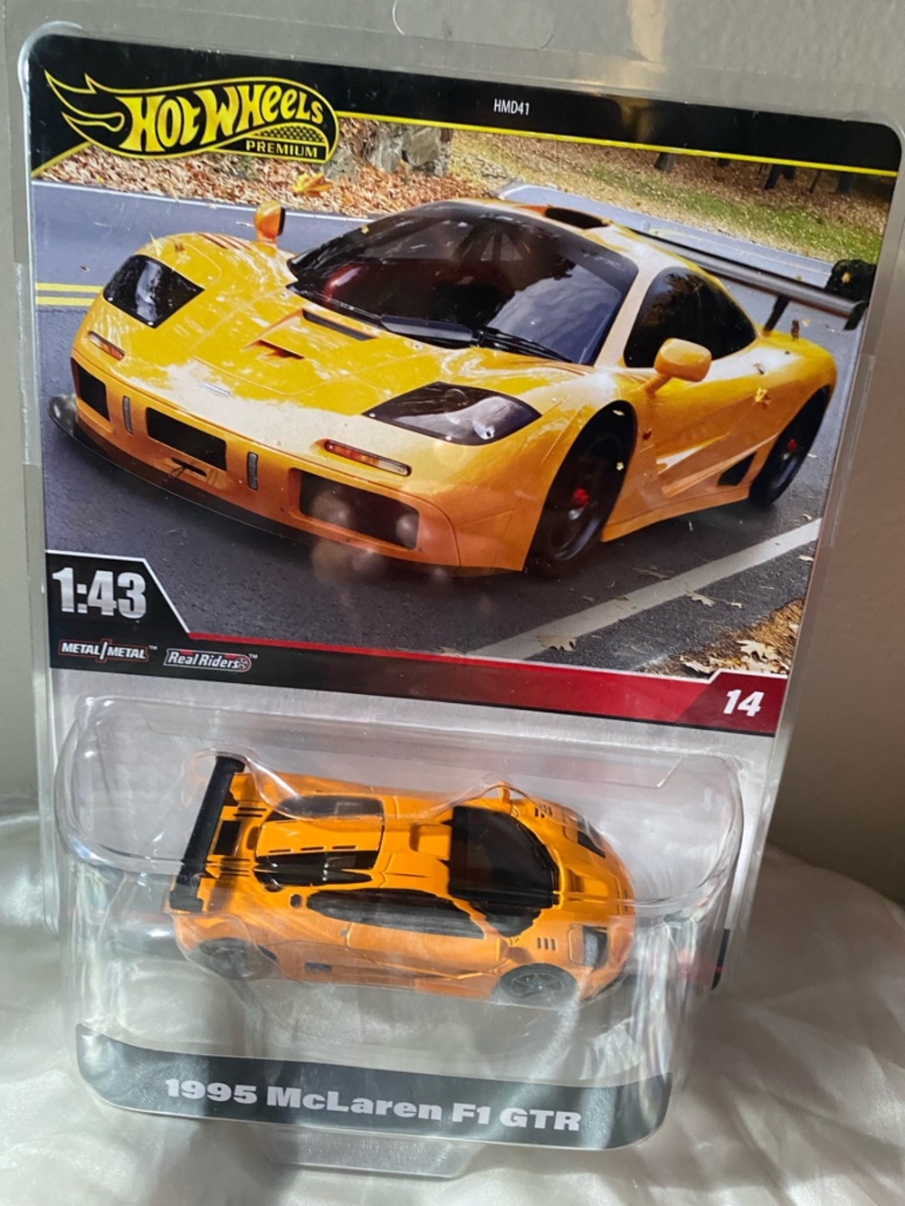 1995 McLaren F1 GTR Toy Car - Yellow